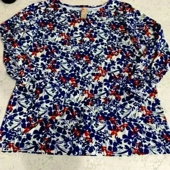 2 Retreat Casual Tops🦋🌺 - Picture 15 of 15